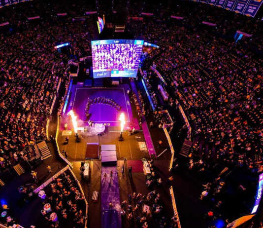 (Photo Cred: @lsugym ) LSU Gymnastics in Baton Rouge Meets for the Whole Family Fun
