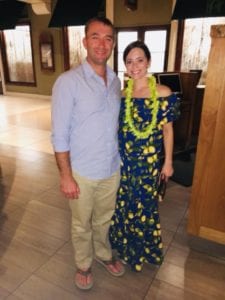 couple on honeymoon in Hawaii