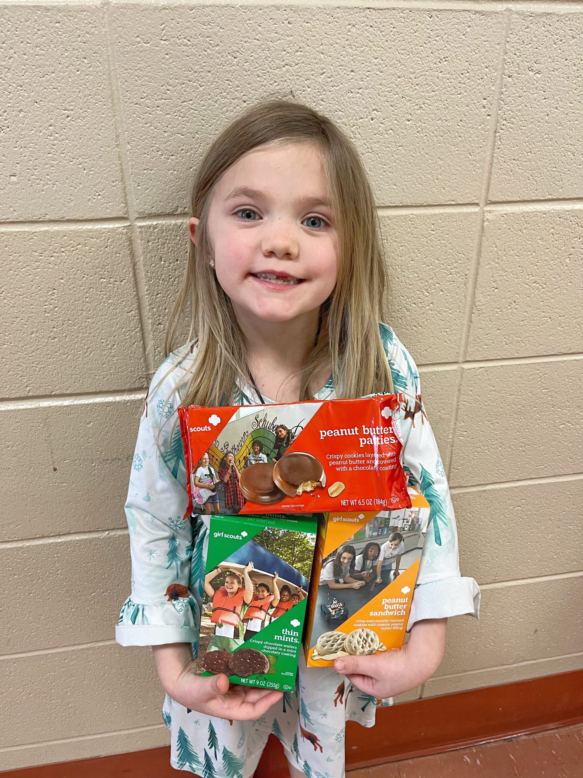 Girl Scout Cookies :: Why My Daughter Loves Selling Them