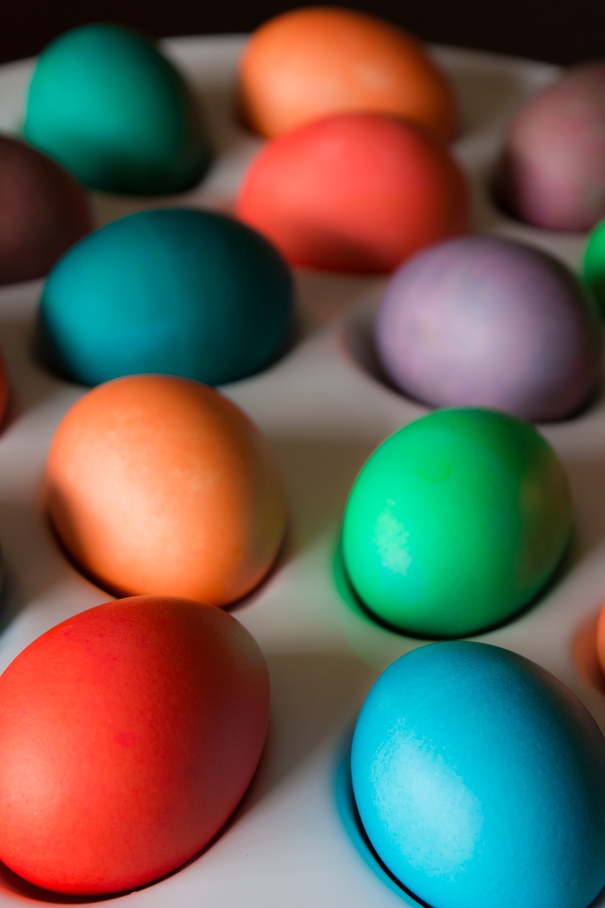 Easter Home Activities For Toddler’s- dyed eggs
