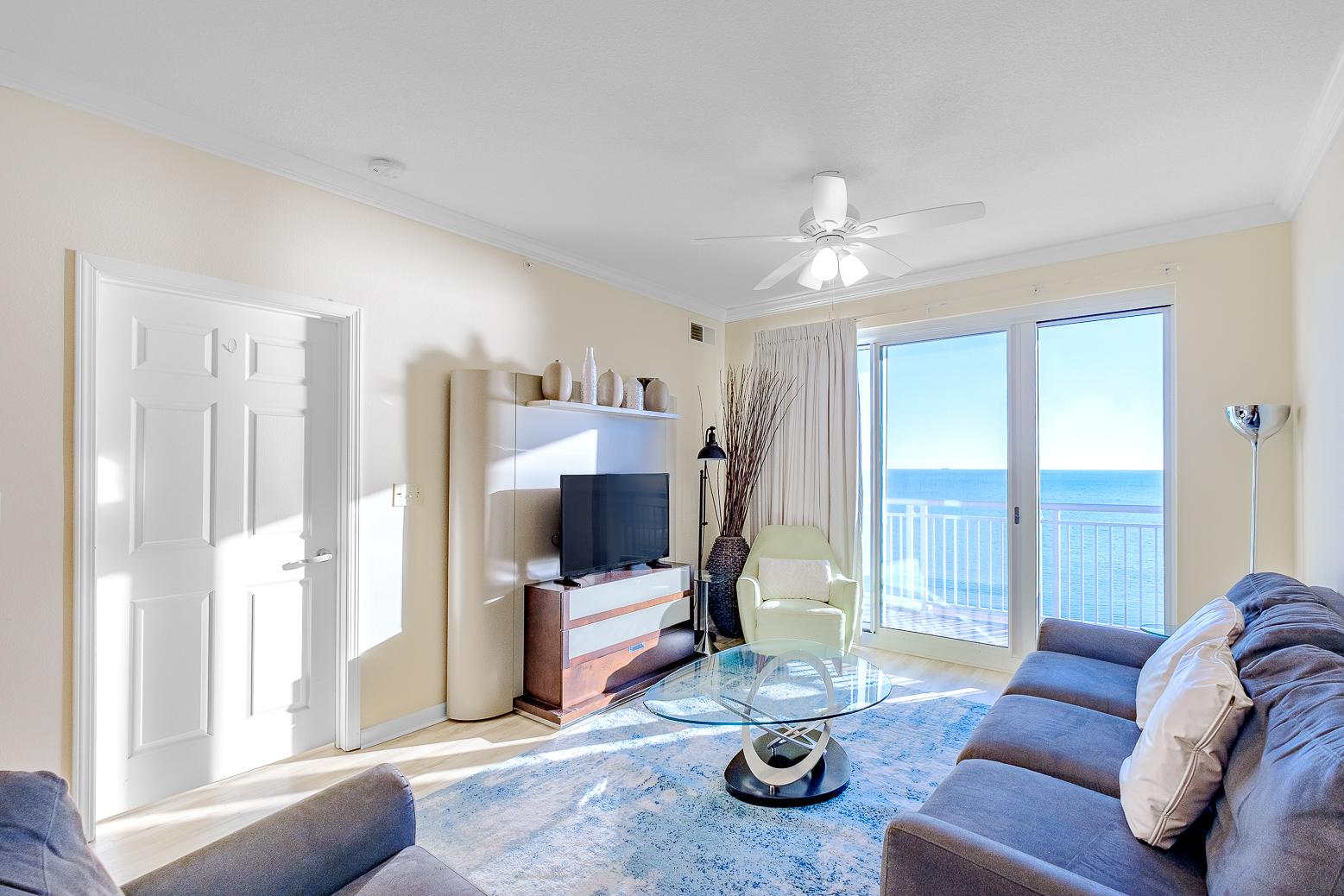 Clean Condos in Biloxi 