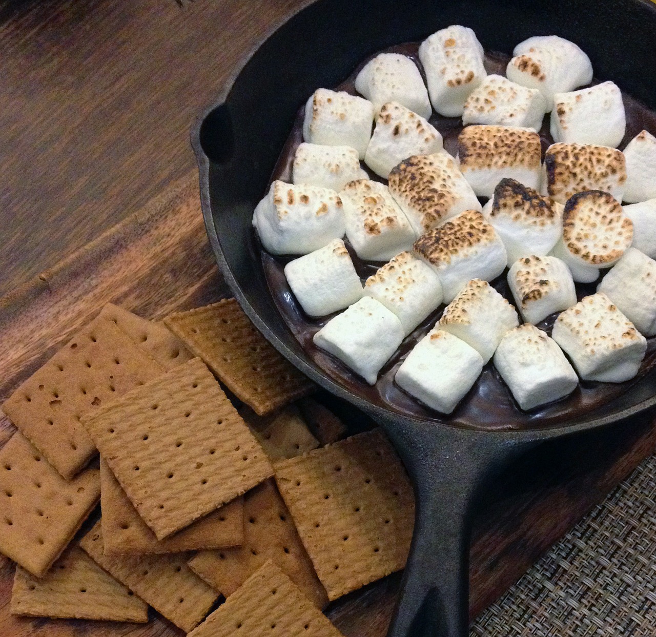 Quick & Easy Air fryer S’mores Dip