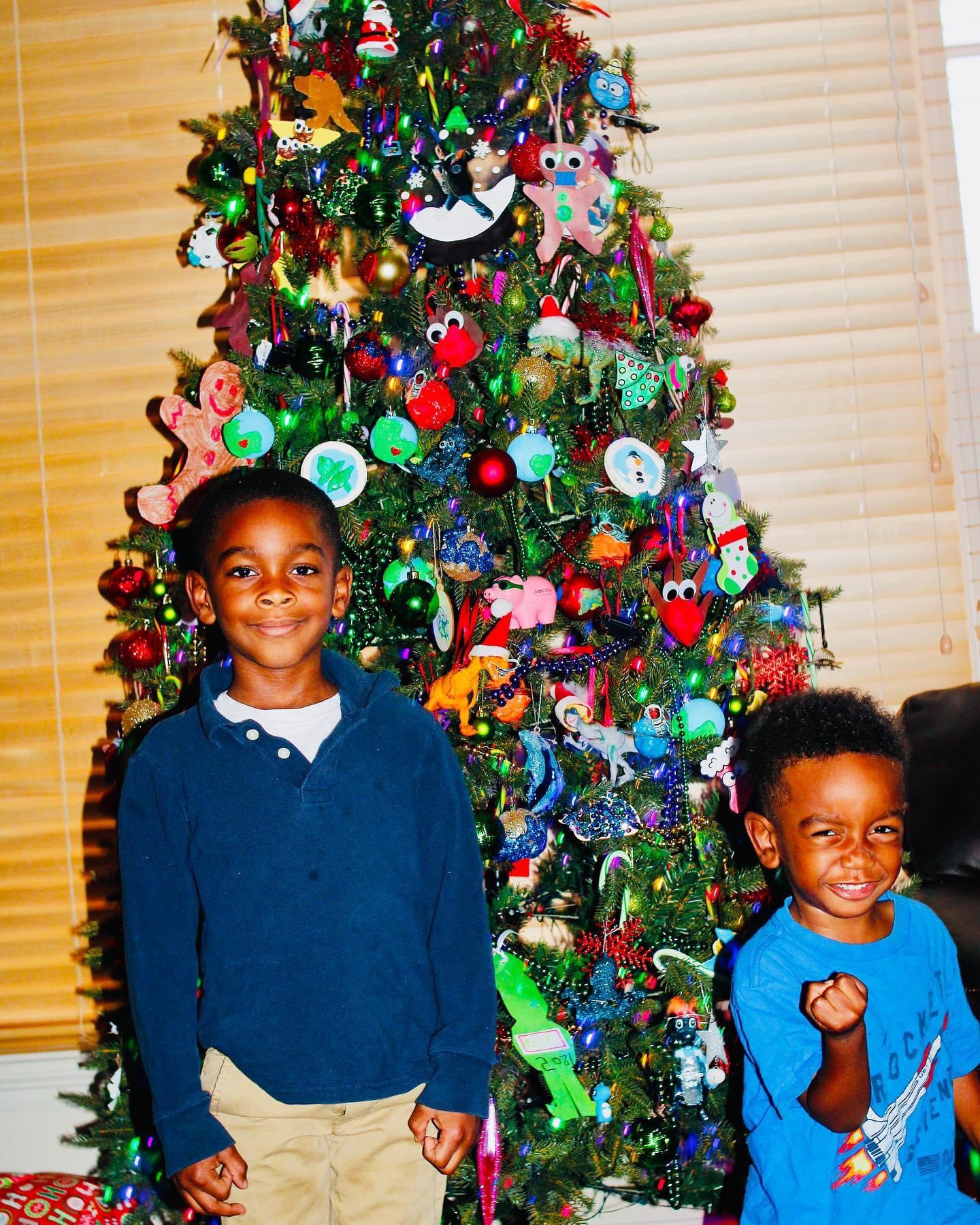 Surviving (and Thriving!) Christmas Tree Decorating with Littles